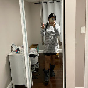 Meet your Posher, Maura